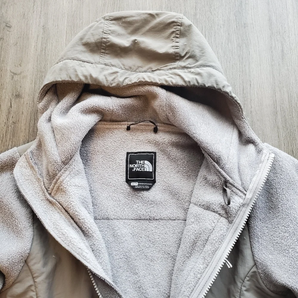 The North Face Jacket - Picture 4 of 9